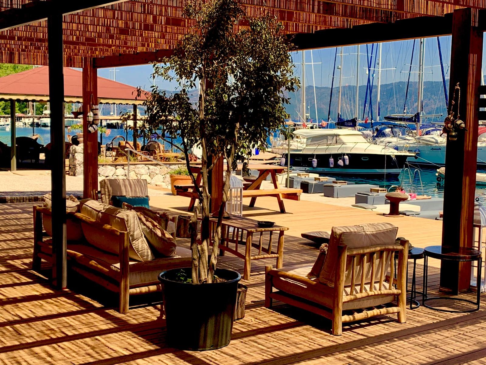Ella Yacht Club-官方