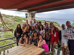 Oinoxoos House-雷斯蒙必去景点