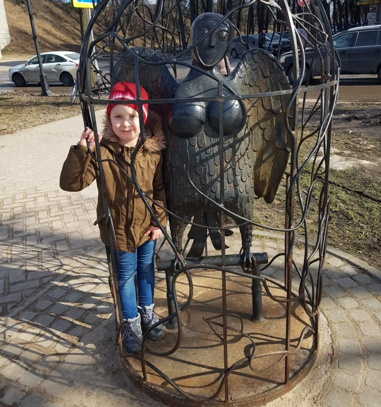 Monument to the Bird Sirin景点图片