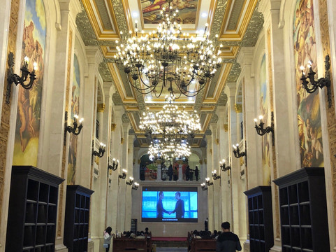 光谷多莫大教堂-武汉市必去景点