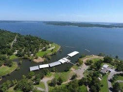 Cypress Cove Marina & Cabins景点图片