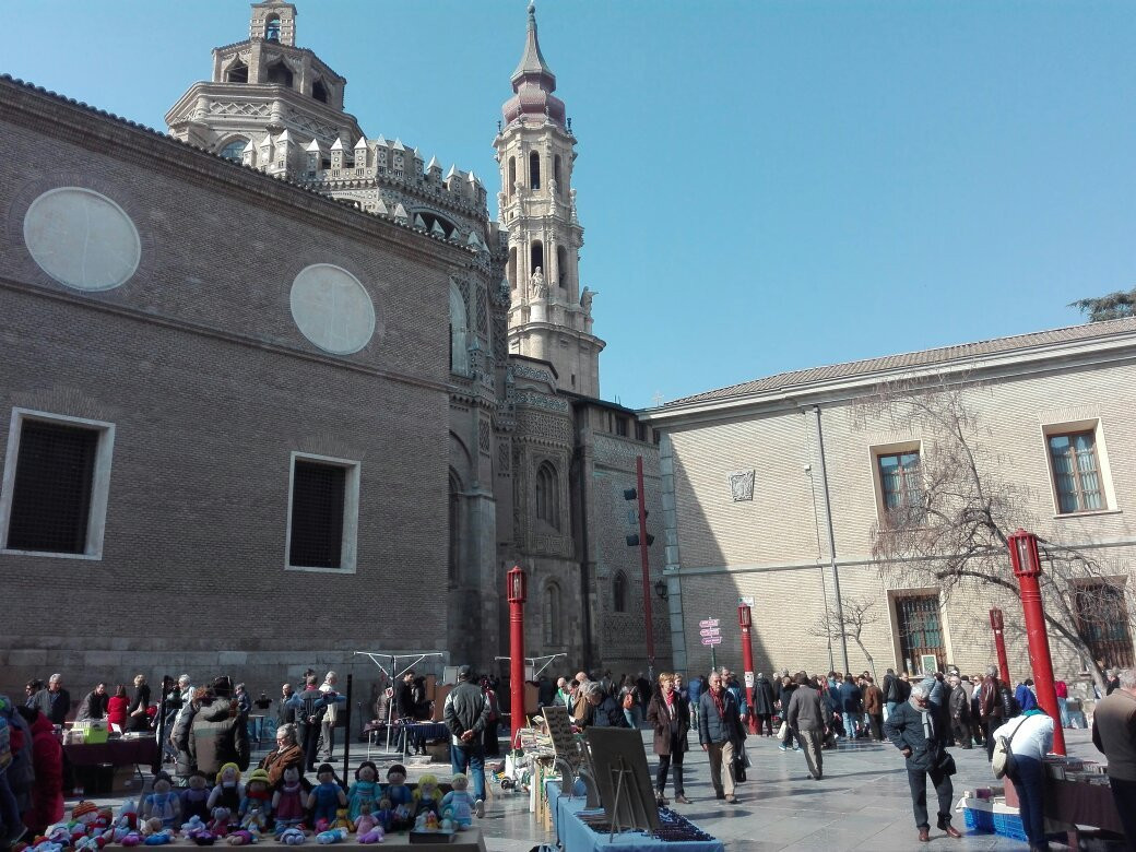 Mercadillo Plaza de San Bruno-萨拉戈萨省必去景点