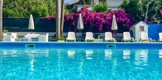 Rooms and Pool Mondello主图