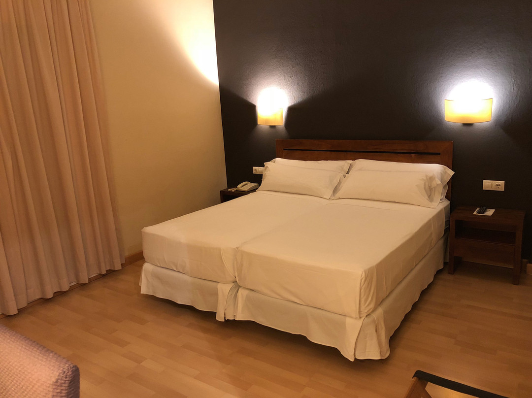 Puerta De Espana主图