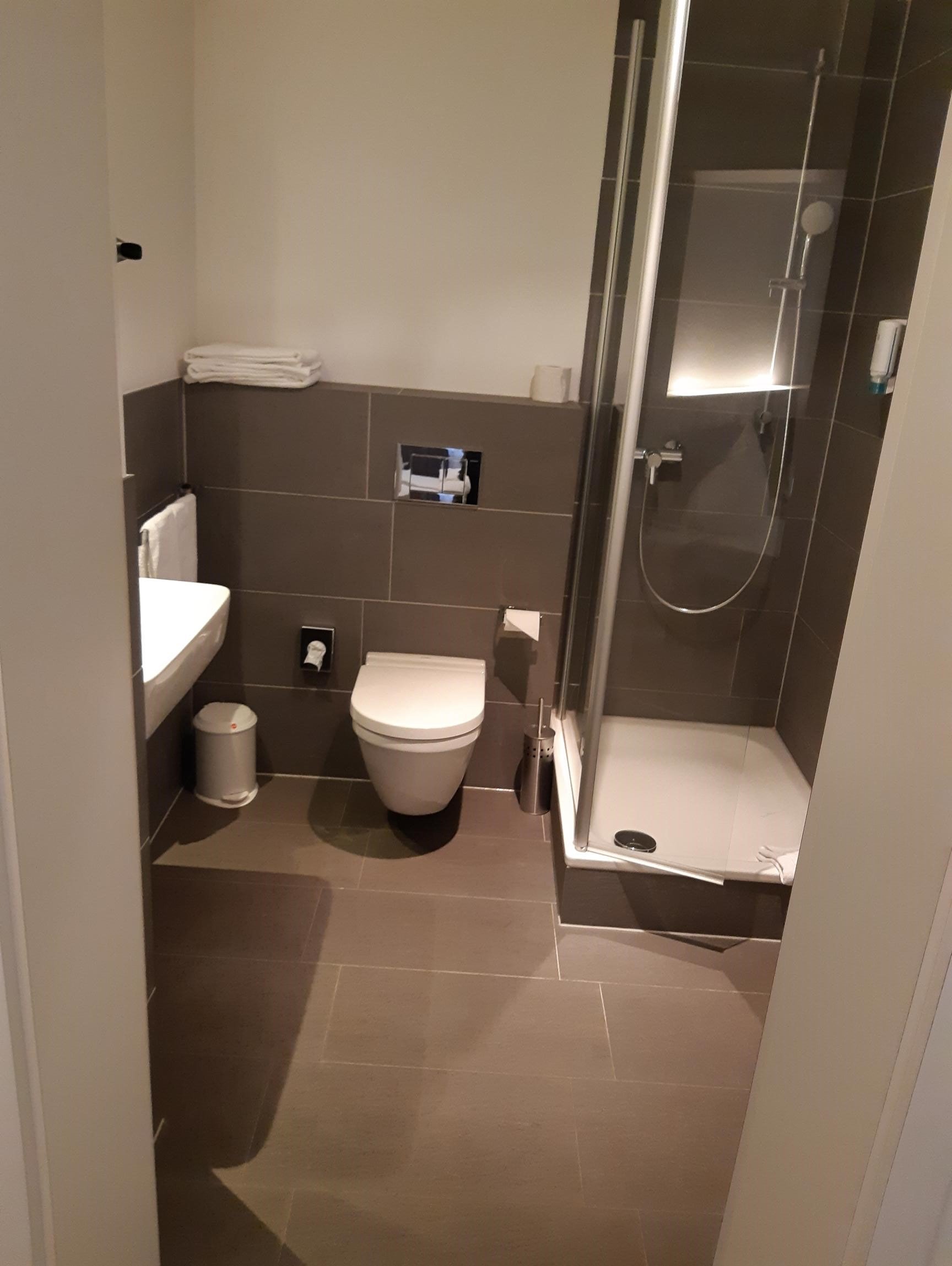 Fair Hotel Monchengladbach-浴室