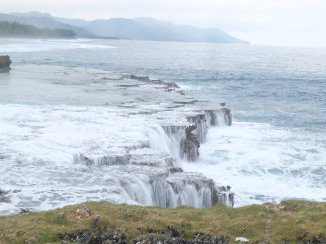 Batu Picah Beach-Biak必去景点