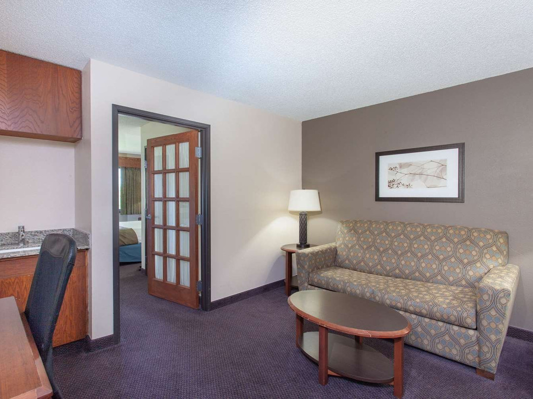 AmericInn by Wyndham Hutchinson主图