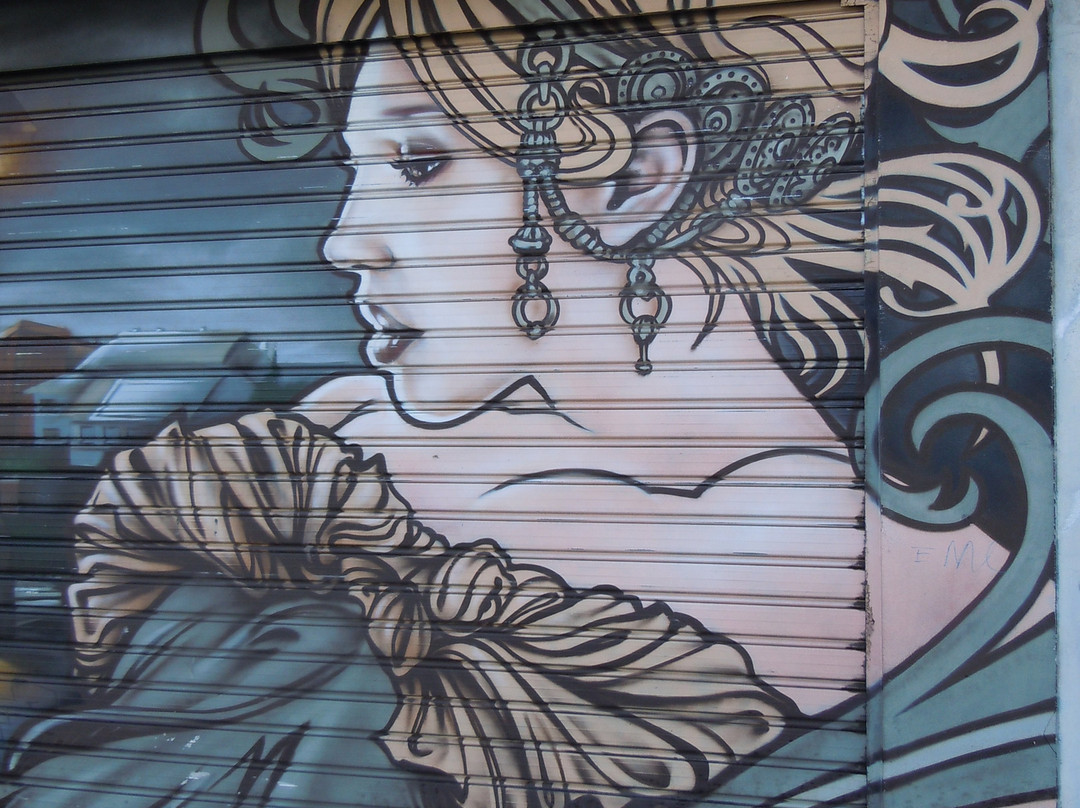 Fresque Rideaux de Fer-圣旺必去景点