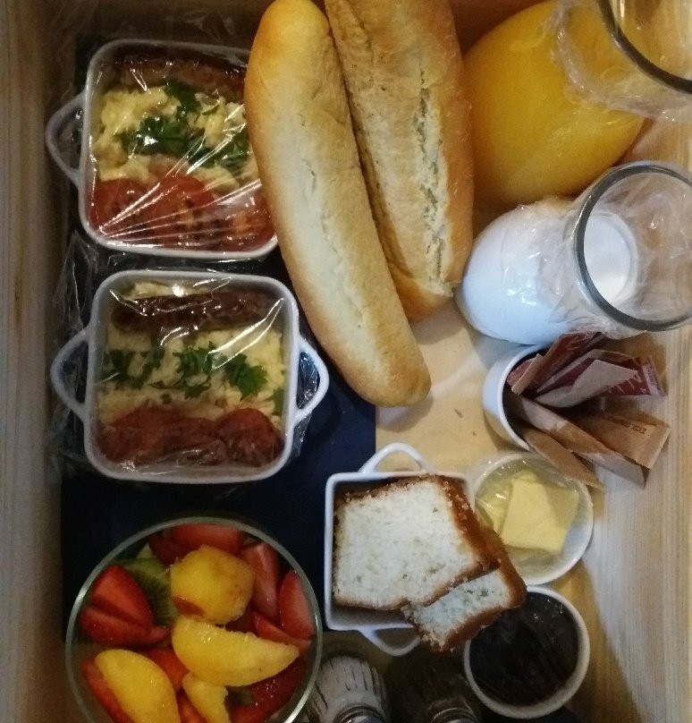 Eviali Apartments主图