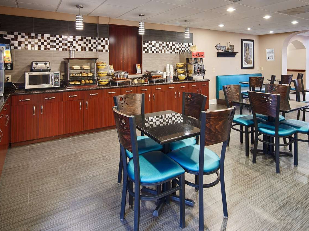 Days Inn & Suites by Wyndham Sam Houston Tollway主图