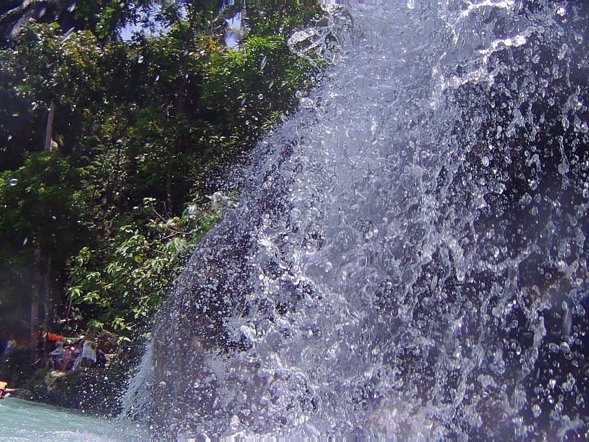 La-gaan Falls景点图片