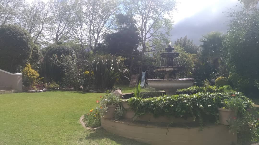 Summit Place Guesthouse主图