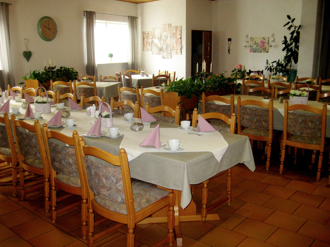 Petersberg餐馆和美食-Restaurant Golsong
