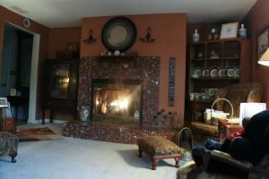 小黑熊旅馆主图