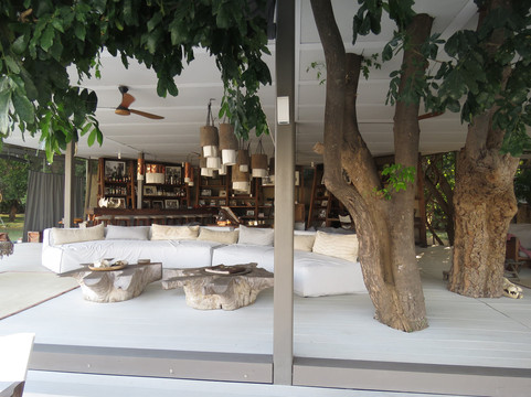 Time + Tide Chinzombo主图