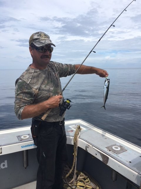 Ernie's Charter Fishing-North Lake必去景点