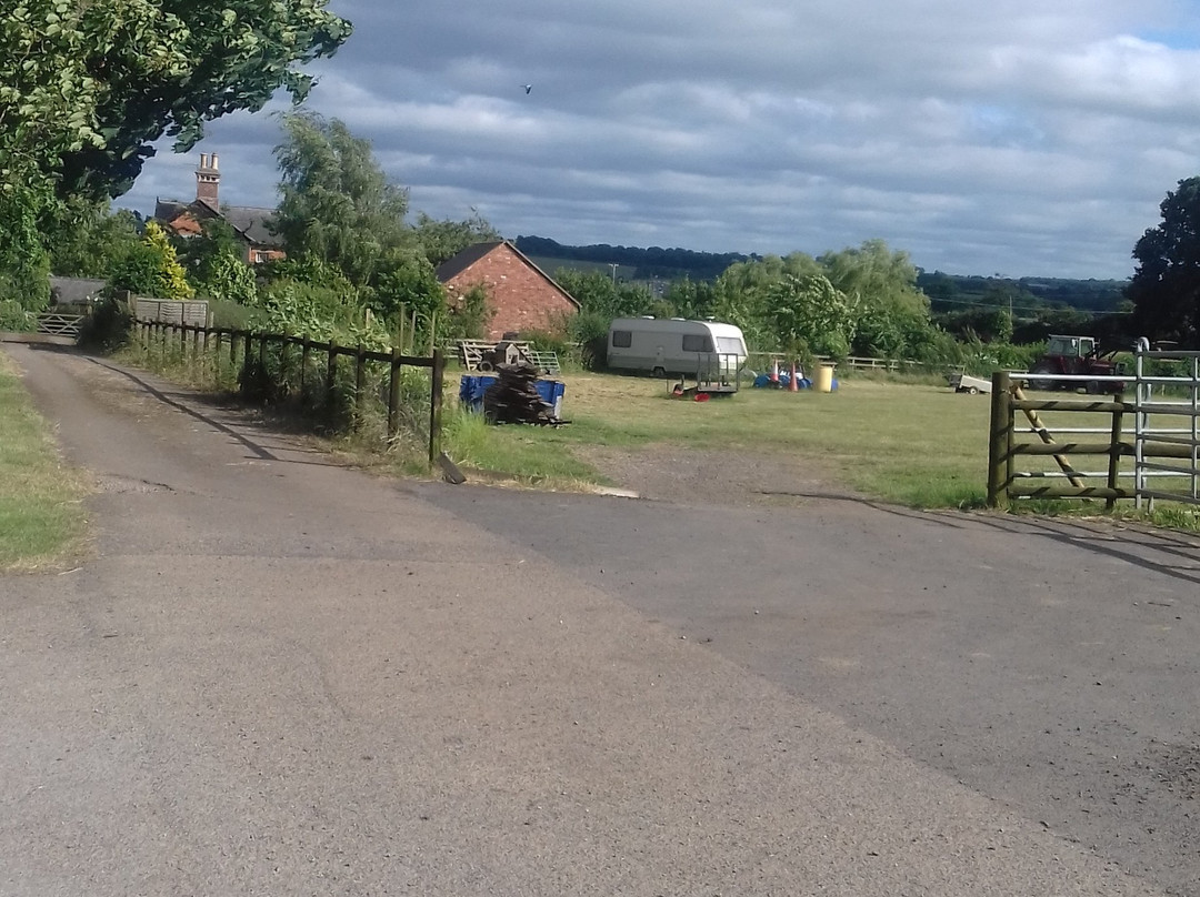 Rignall Farm Barns Motel