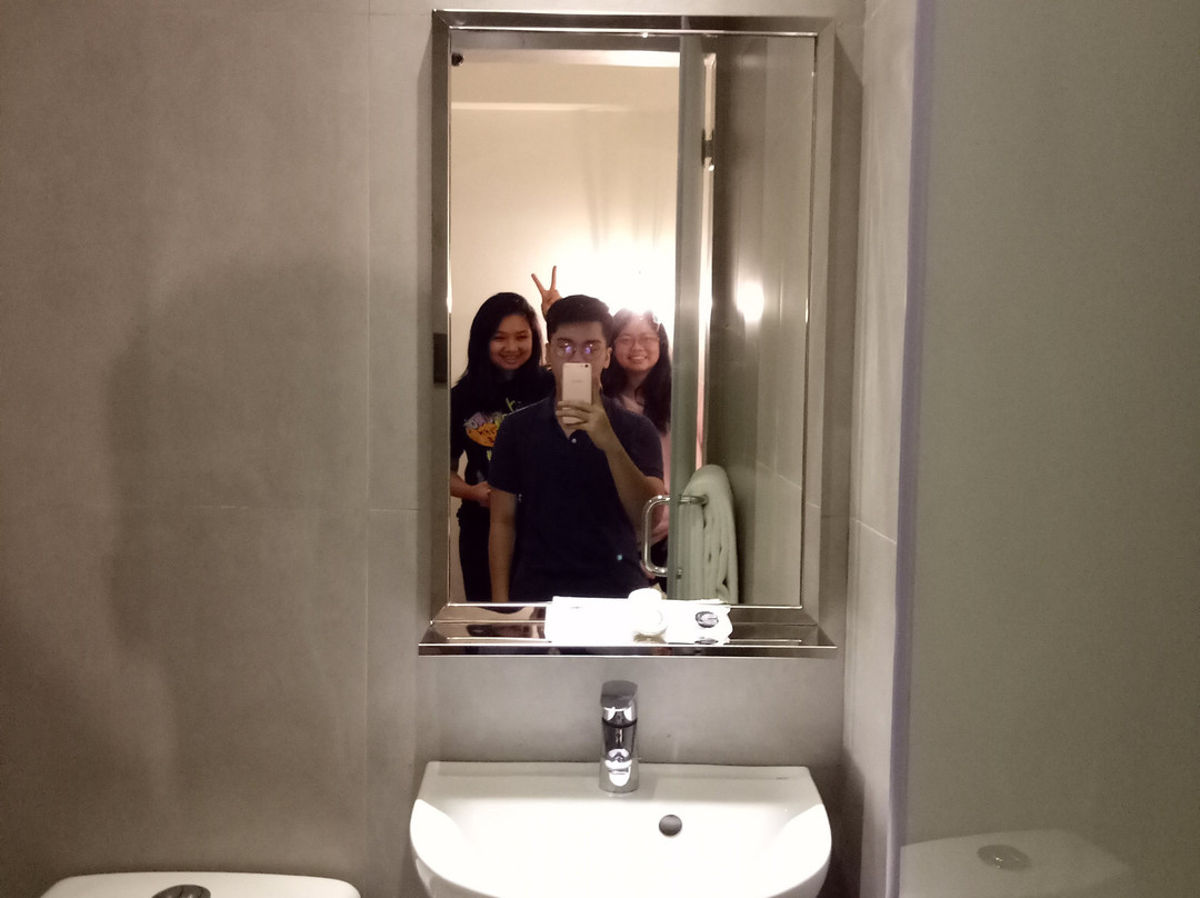 U Hotels Makati主图