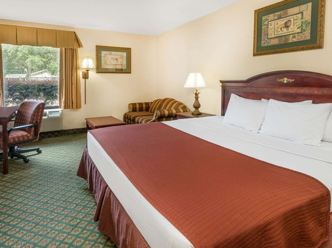 Days Inn & Suites by Wyndham Eunice主图