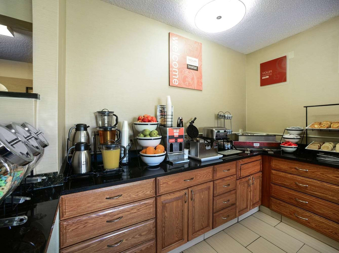 AmericInn by Wyndham Quincy主图