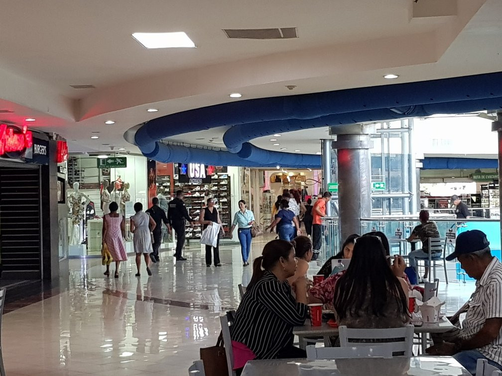 Las Colinas Mall-圣地亚哥必去景点