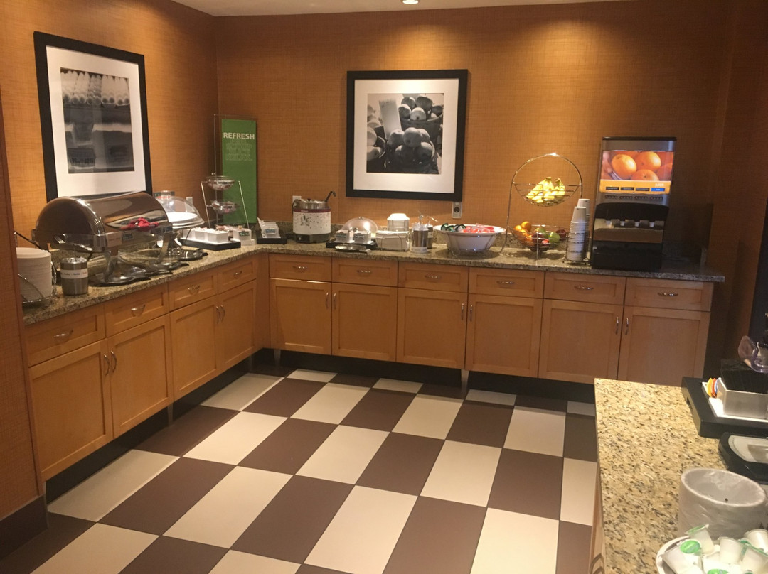 Hampton Inn & Suites by Hilton Langley-Surrey主图