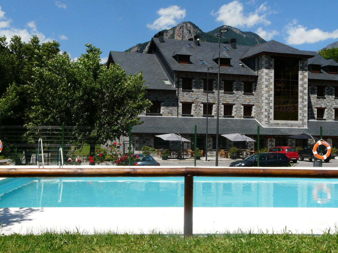 Complejo Turístico Camping Bielsa主图
