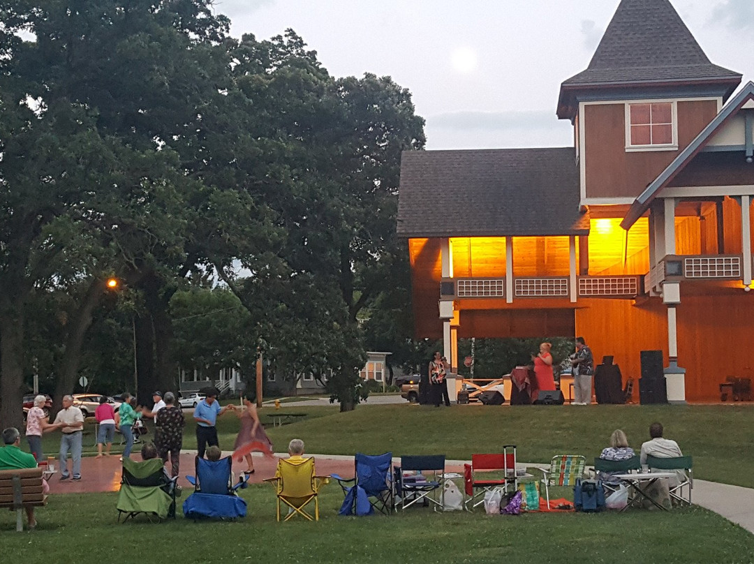 Phoenix Park Bandshell-Delavan必去景点