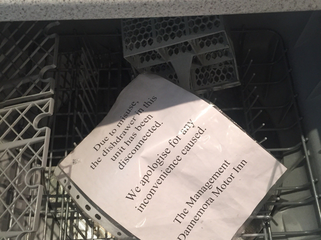 丹尼莫拉汽车旅馆