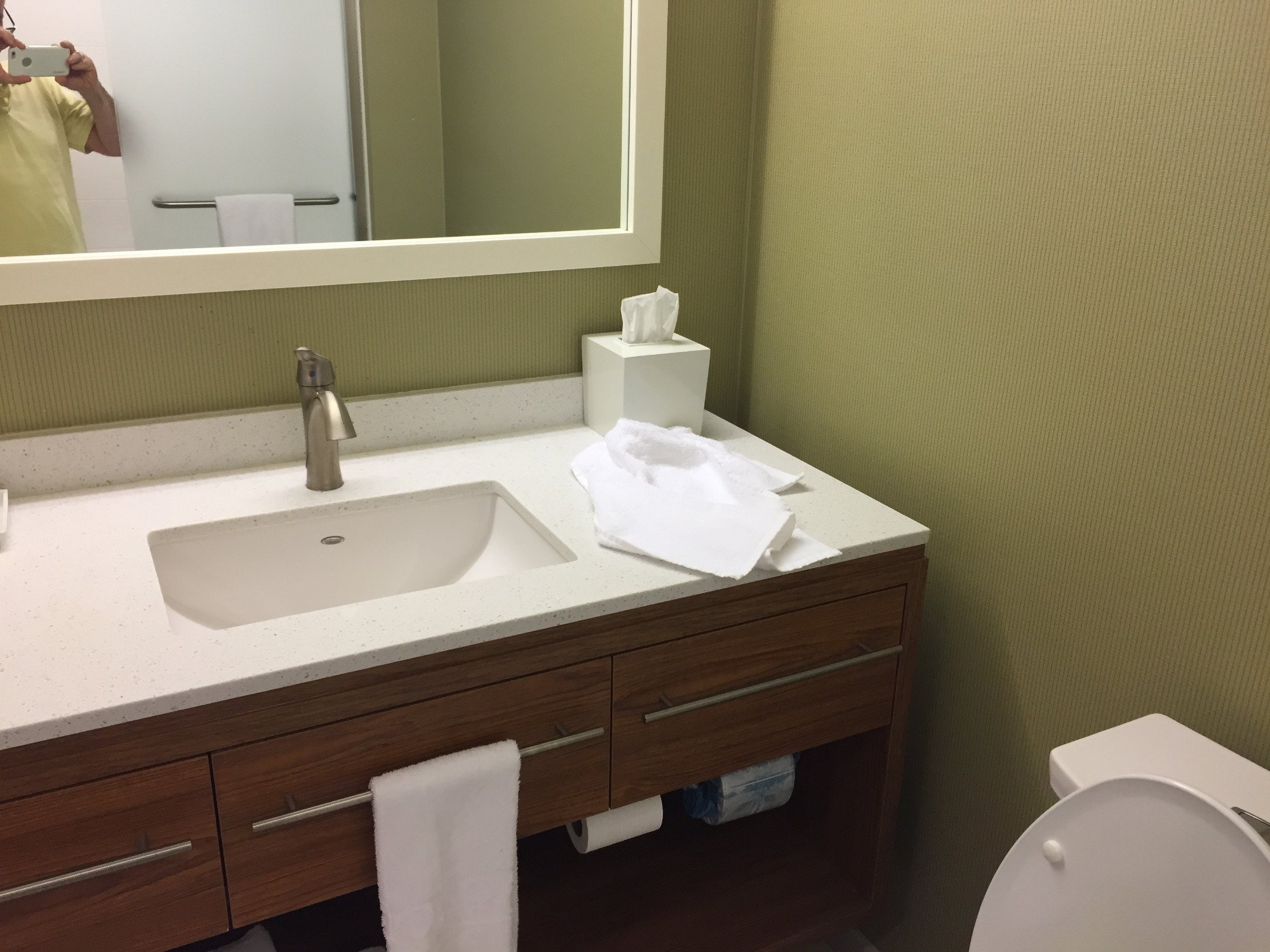 Home2 Suites by Hilton Cleveland Beachwood-浴室