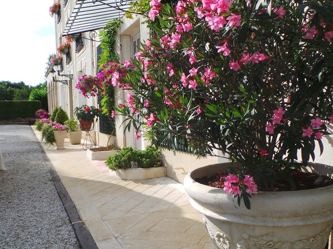 Le Manoir de Saint-Pierre主图