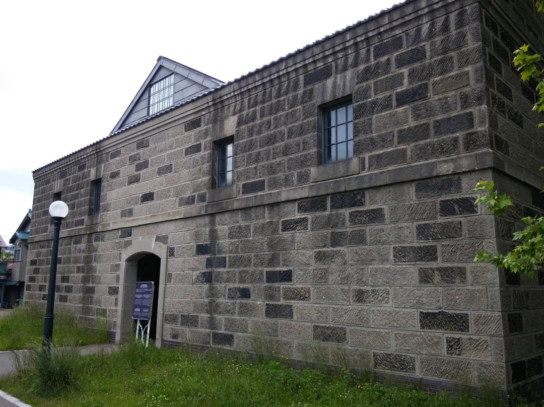Former Nippon Sekiyu Warehouse-小樽市必去景点