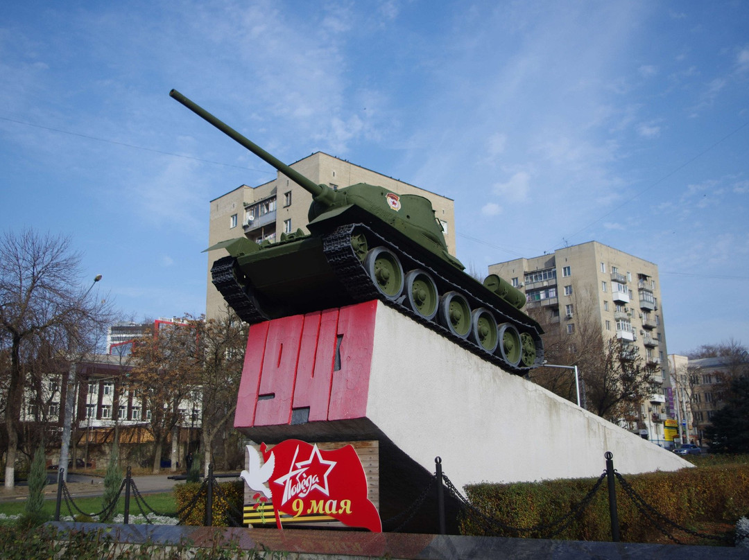 Monument Tank T-34景点图片