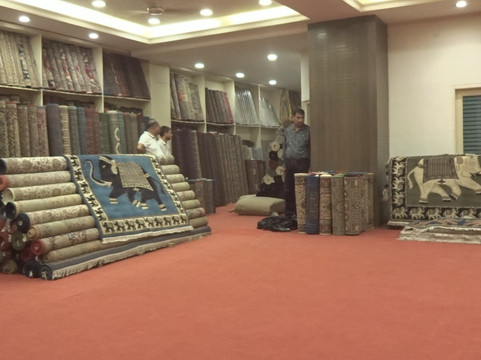Jaipur Boutique carpet & Valintino Textiles