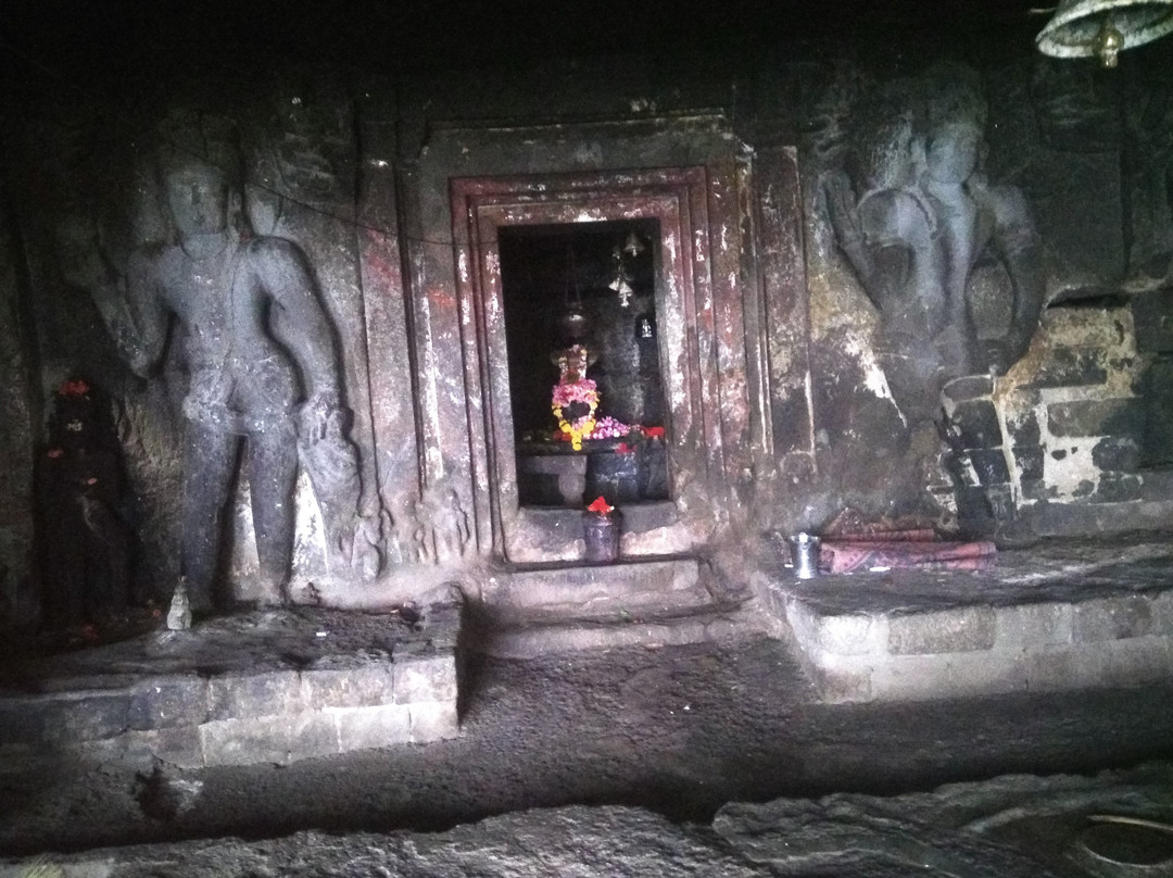 Takali Dhokeshwar - Cave Temple of Shiva景点图片