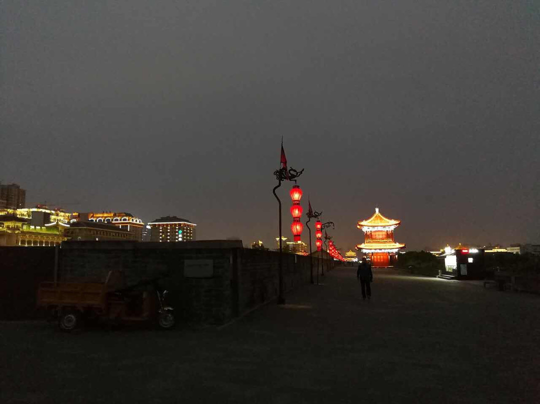 唐城墙遗址公园-西安市必去景点