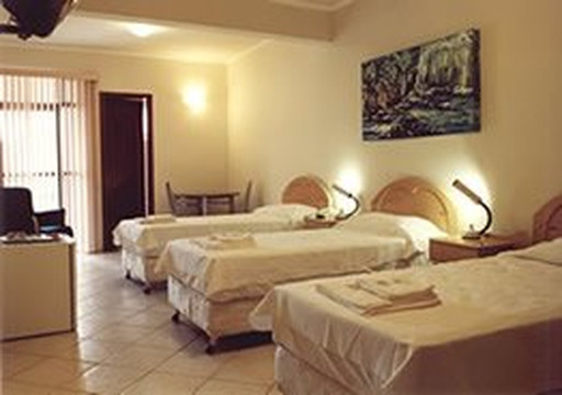 Rio Pomba酒店住宿-Mhajol Plaza Hotel