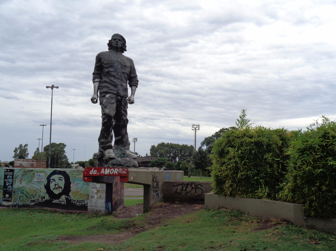 Parque Yrigoyen y Plaza Che Guevara-罗莎里奥必去景点