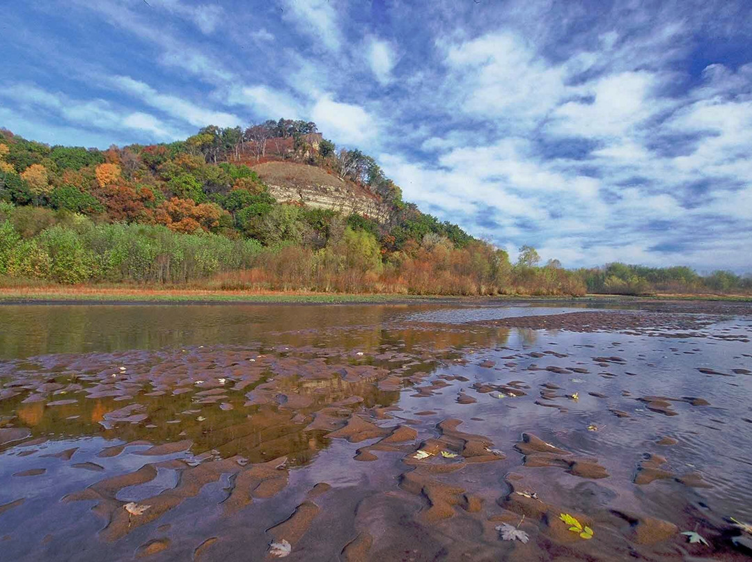 Bender's Bluff View Canoe Rentals景点图片