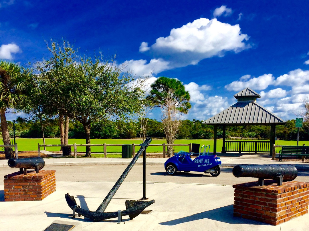 Scoot-N-Around Juno Beach-朱庇特必去景点