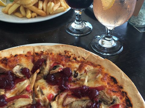 Omokoroa Beach餐馆和美食-Skipper Restaurant