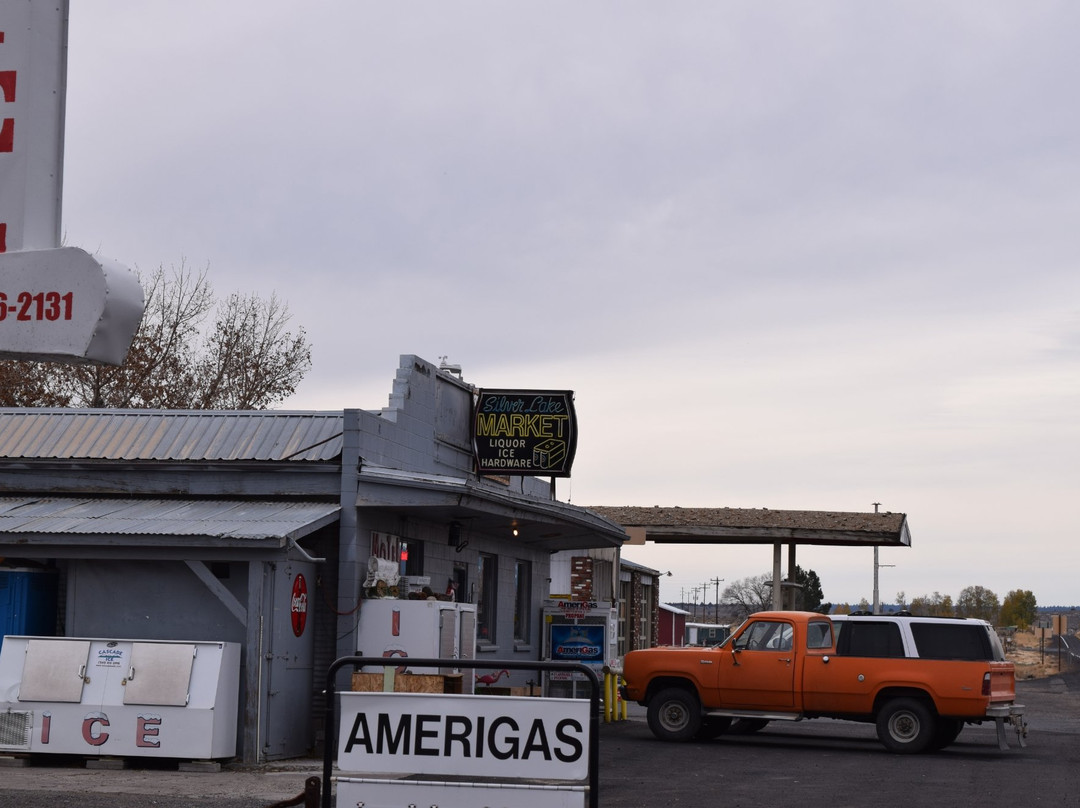 Silver Lake Mercantile & Motel主图