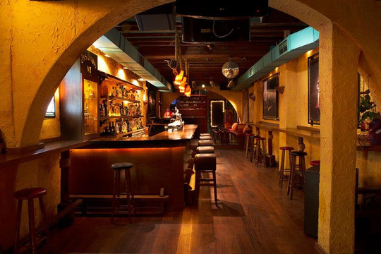 Kaisariani旅游景点-The Barock Club