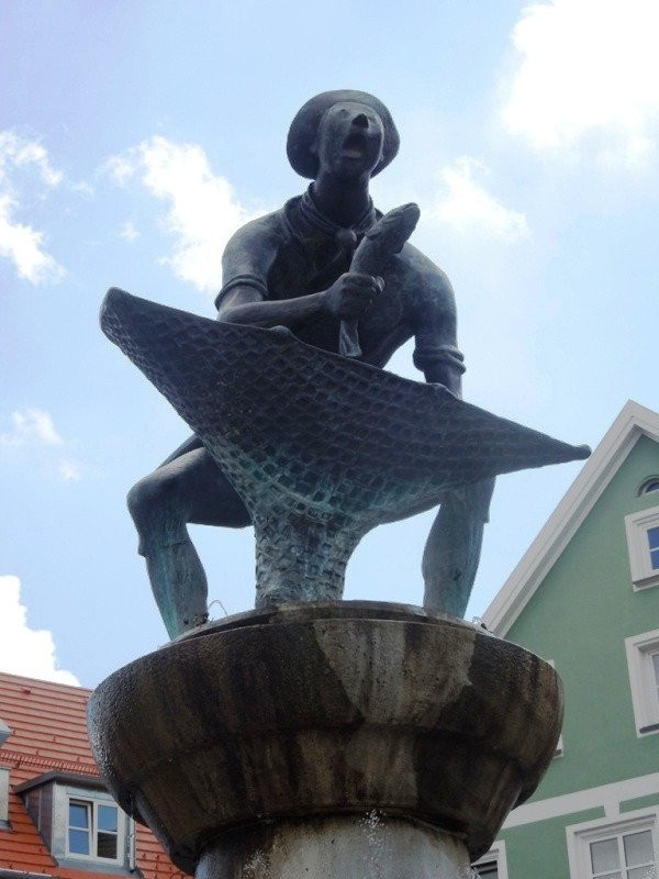 Fischerbrunnen-梅明根必去景点