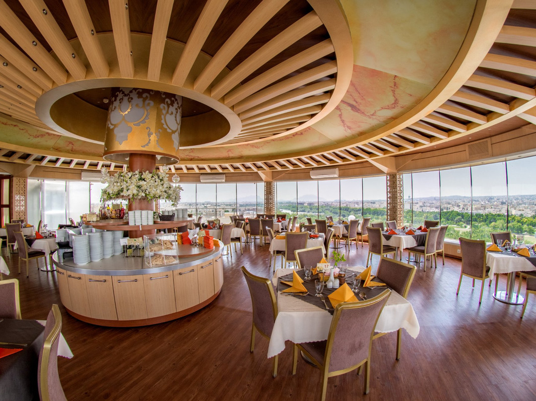 Najafabad餐馆和美食-Setareh Restaurant