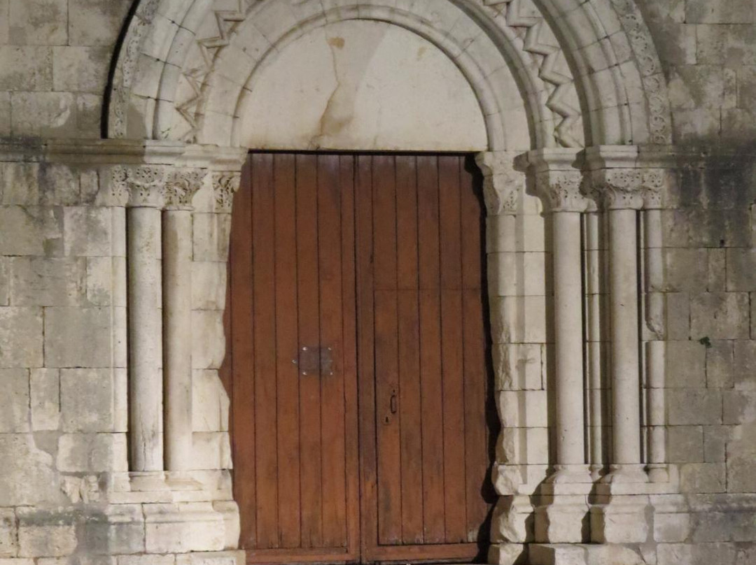 Eglise Notre Dame-Chateau-Landon必去景点