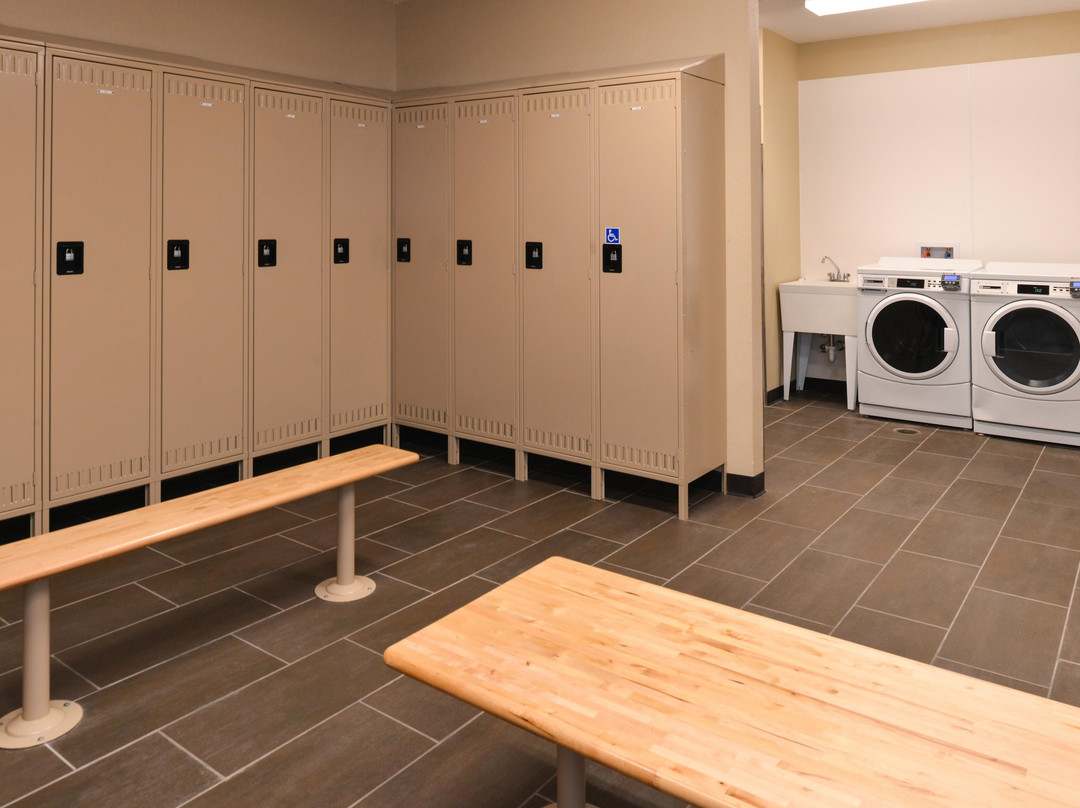 Legacy Suites Hotel主图