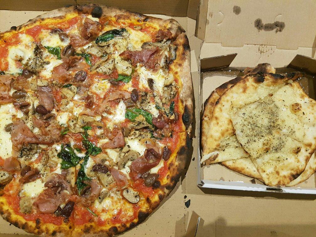 Francesca's Pizzeria