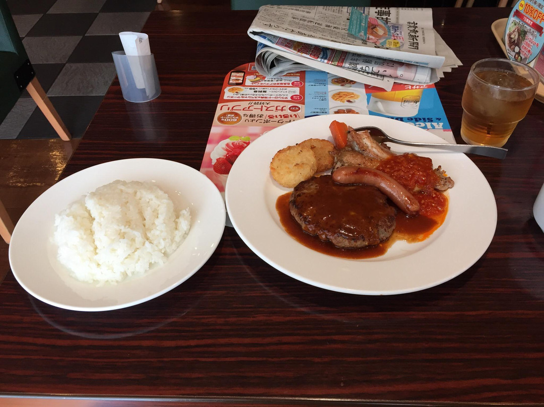 ガスト 沖縄高原店