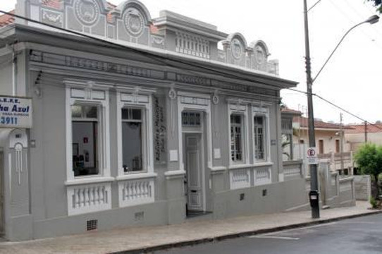 Júlia Luiz Ruette Municipal Library